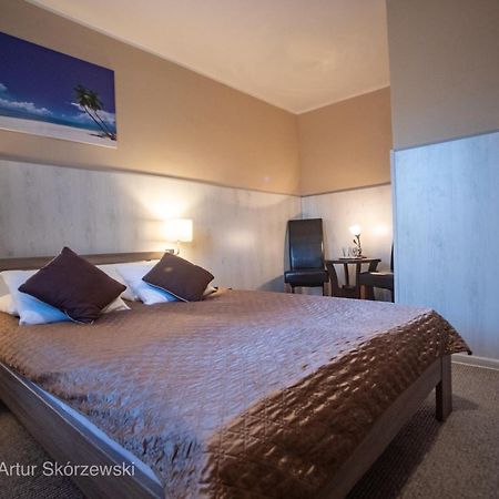 Hotel Villa Rezydent วรอตซวาฟ ภายนอก รูปภาพ